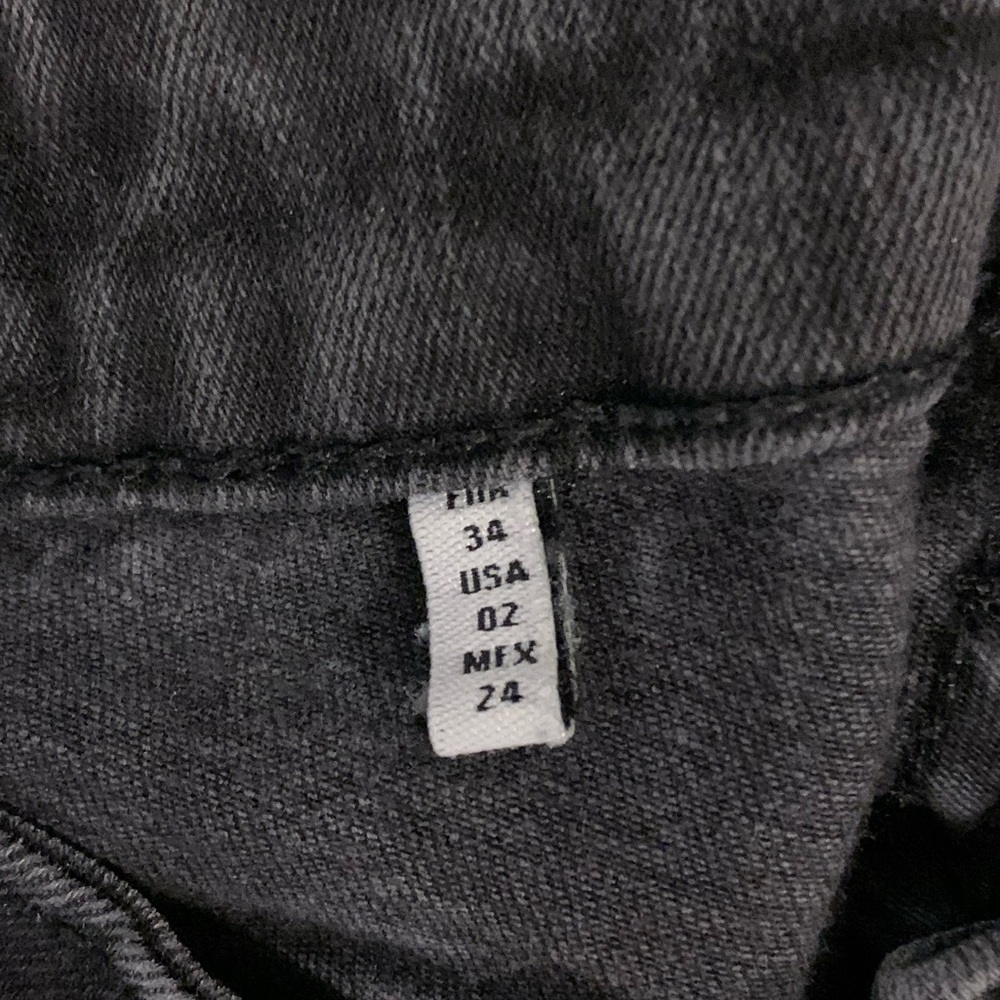 Zara Distressed Denim - Picture 5 of 6